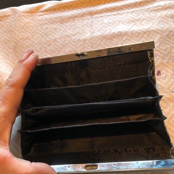 Animal print wallet, snap closure, new or like new. Animal prints are back in! - Picture 3 of 4